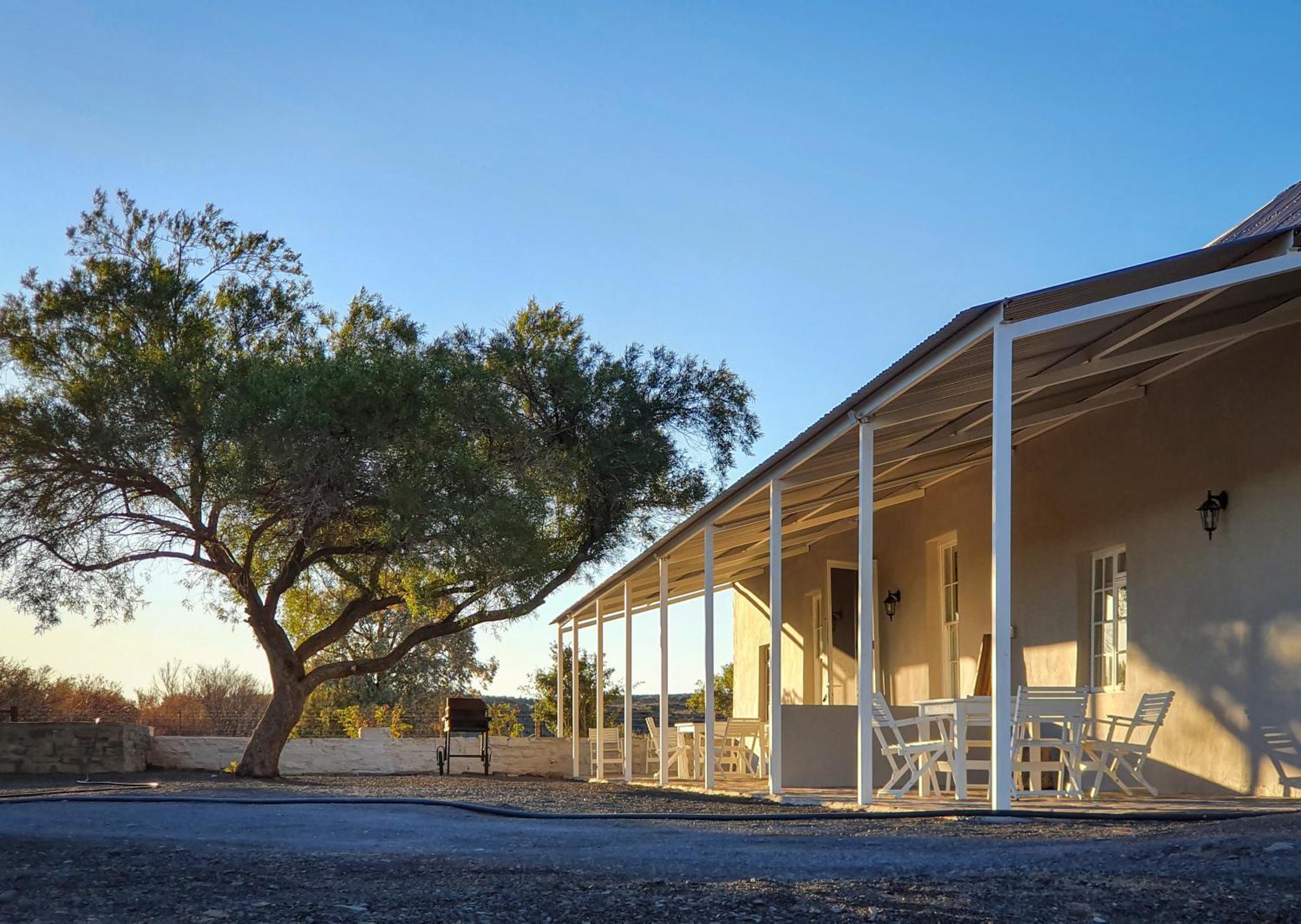 Grootfontein Farm House Бофорт Уест Екстериор снимка